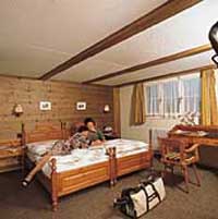 Small 3 room double with mountain view, private facilities, and breakfast
